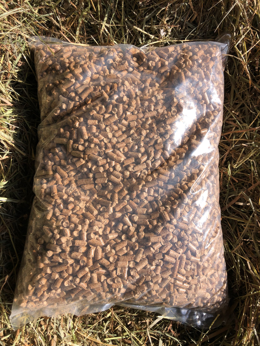 All in one box with Hardwood pellets litter