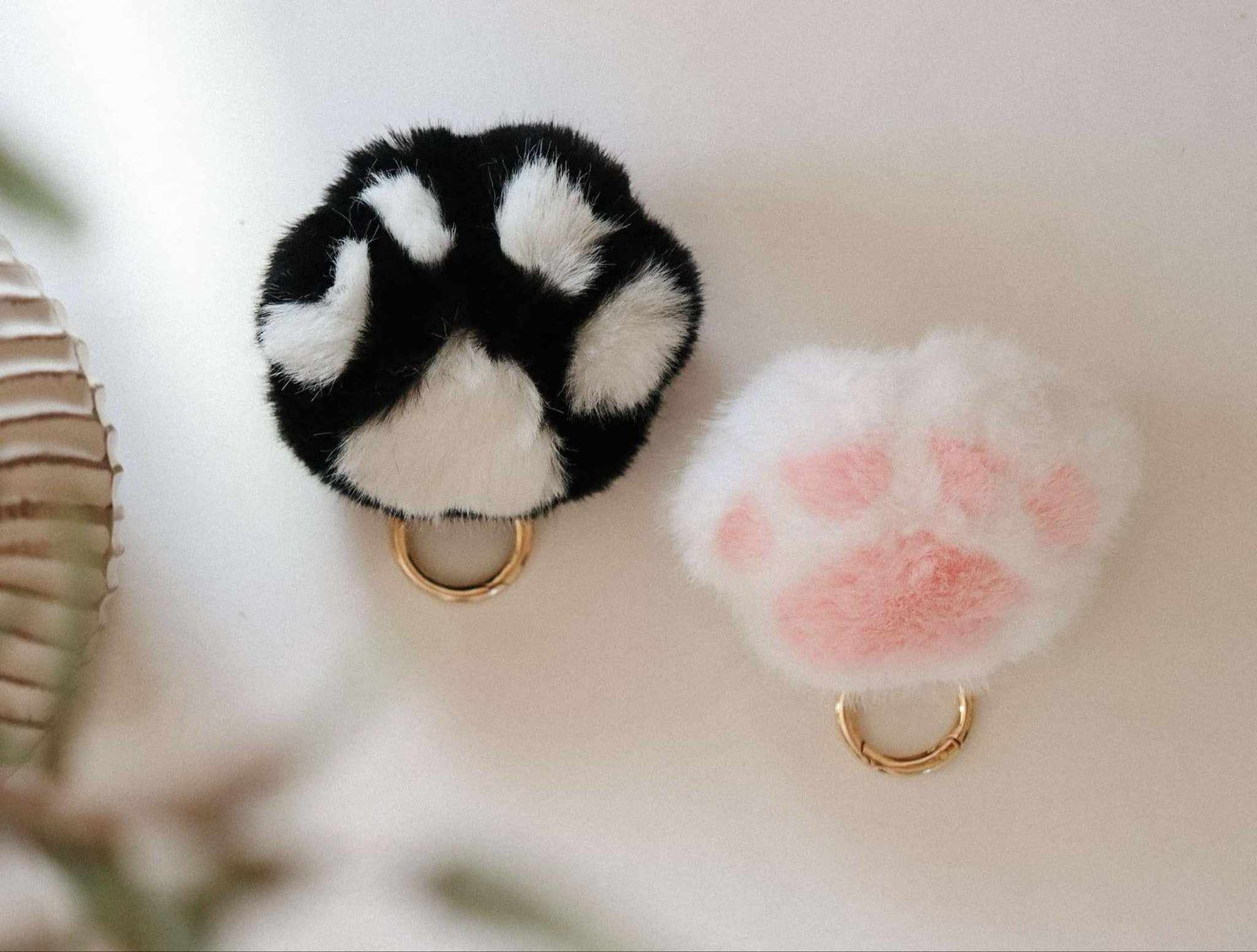 Faux fur Rabbit paw Keychain