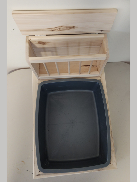 Load image into Gallery viewer, Hay Feeder with Litter Box

