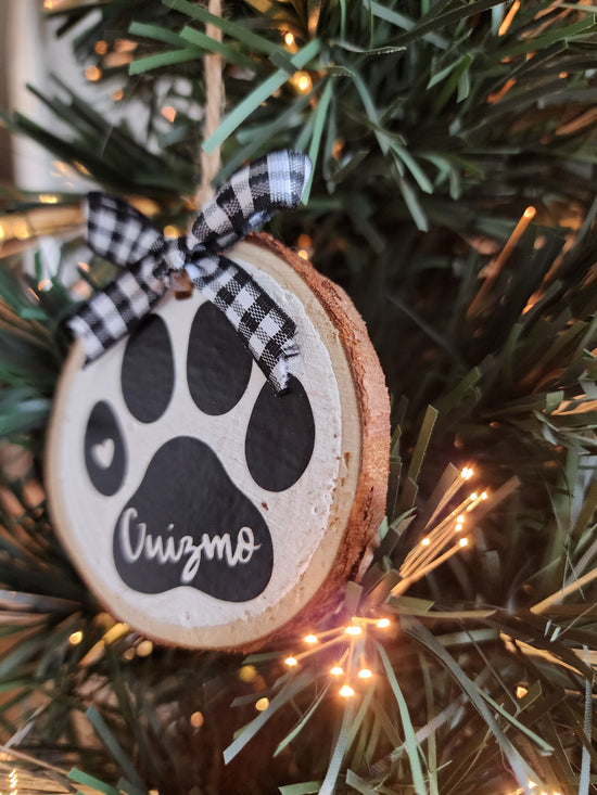 Personalized wooden ornament - Dog